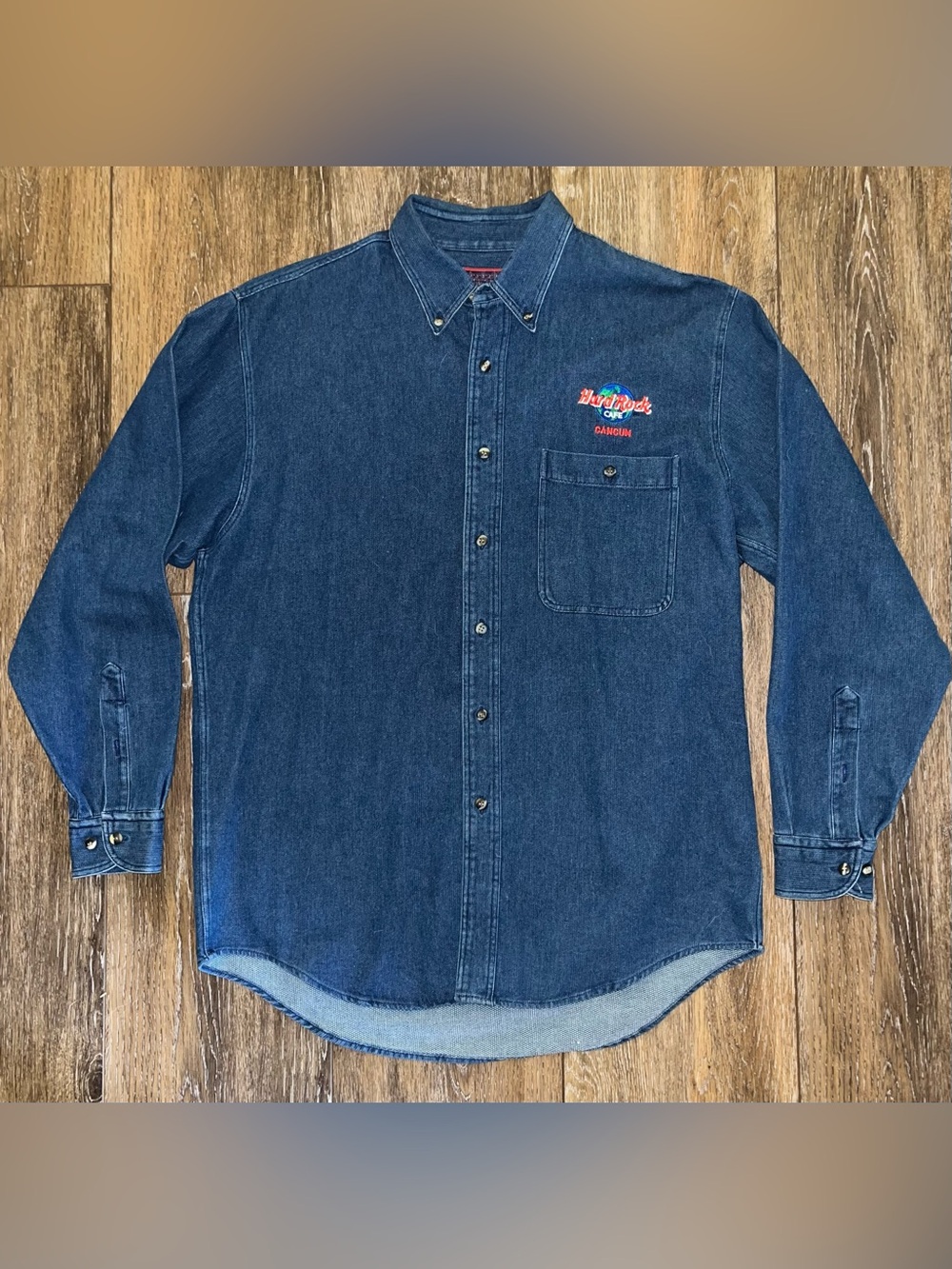 Hard Rock Cafe Cancun Men’s Heavyweight Soft Denim Long Sleeve Button-Up Shirt M
